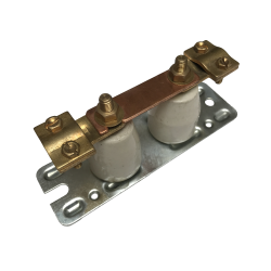 Photo Barrettes de coupure sur isolateurs porcelaine